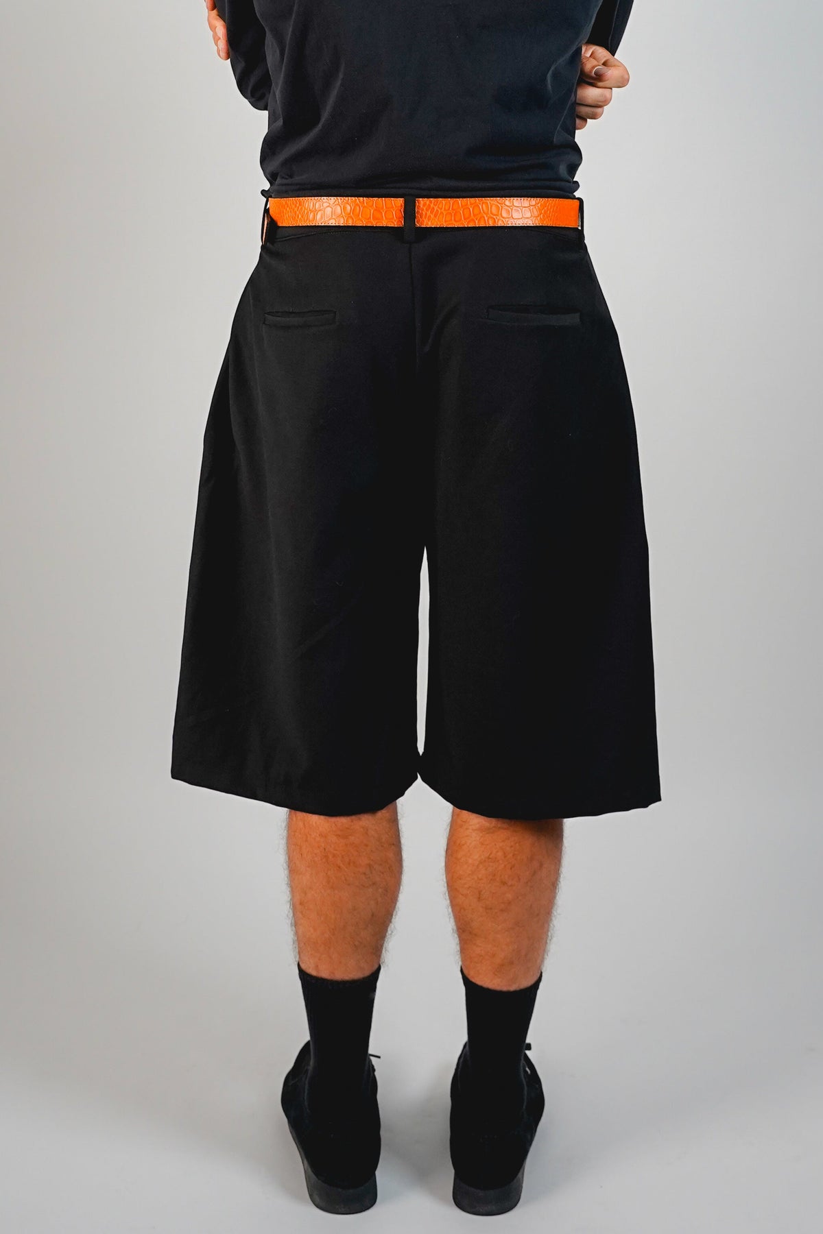 Ceinture réversible orange, vue arrière portée
